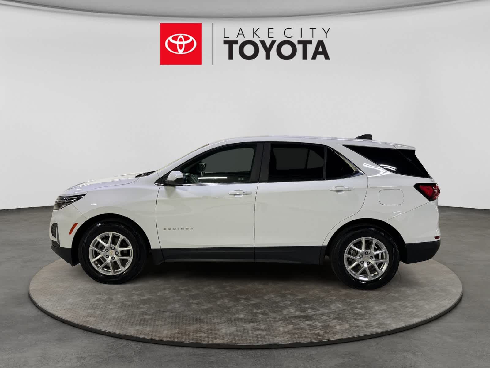 Used 2024 Chevrolet Equinox SUV