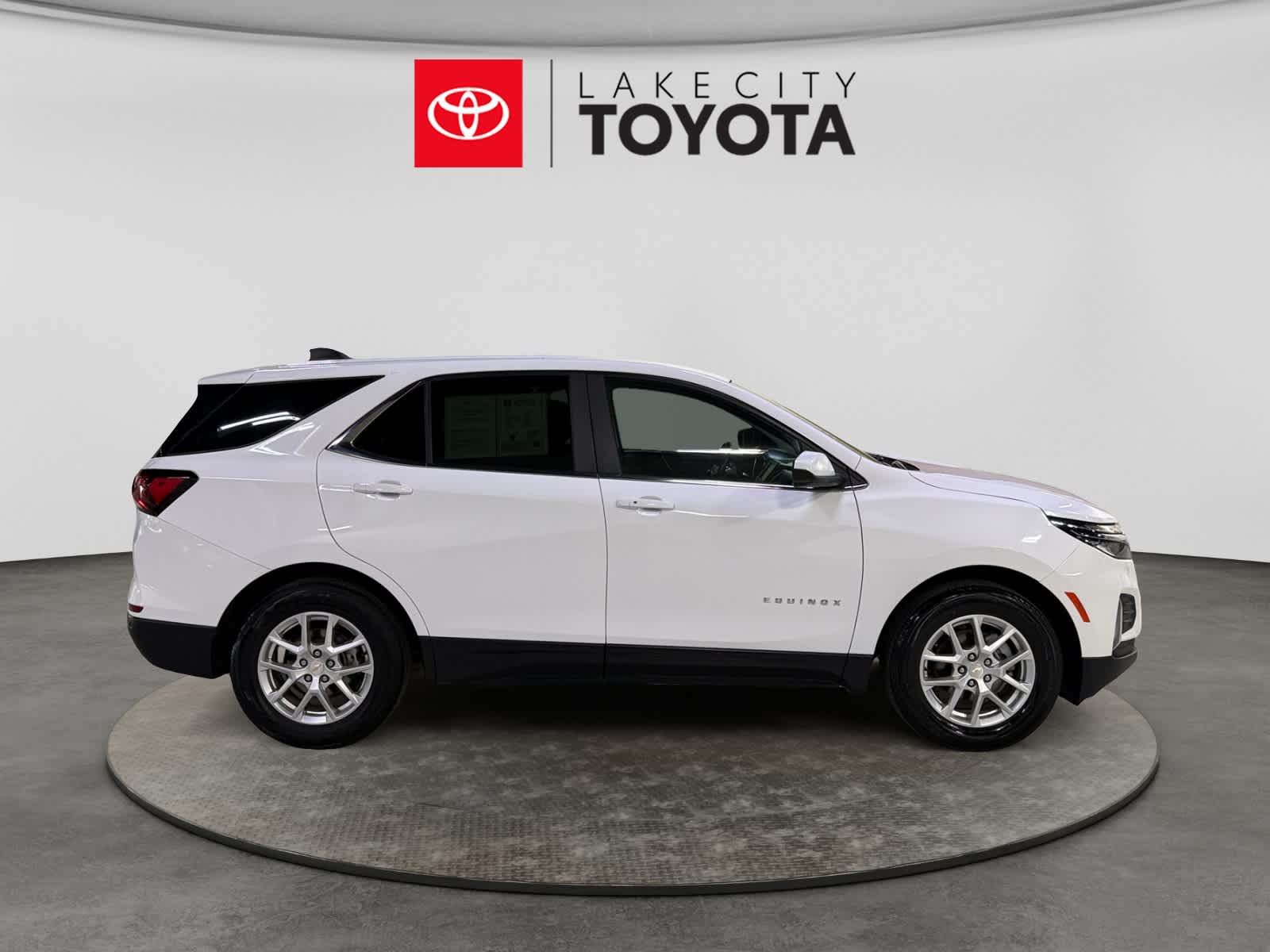 Used 2024 Chevrolet Equinox SUV
