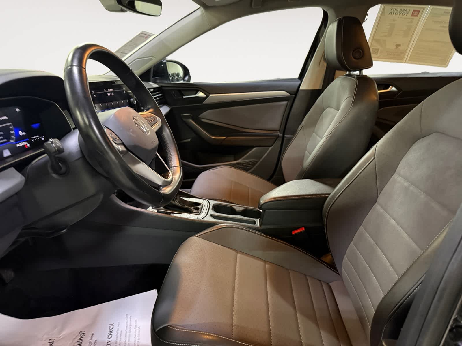 Used 2025 Volkswagen Jetta Sedan
