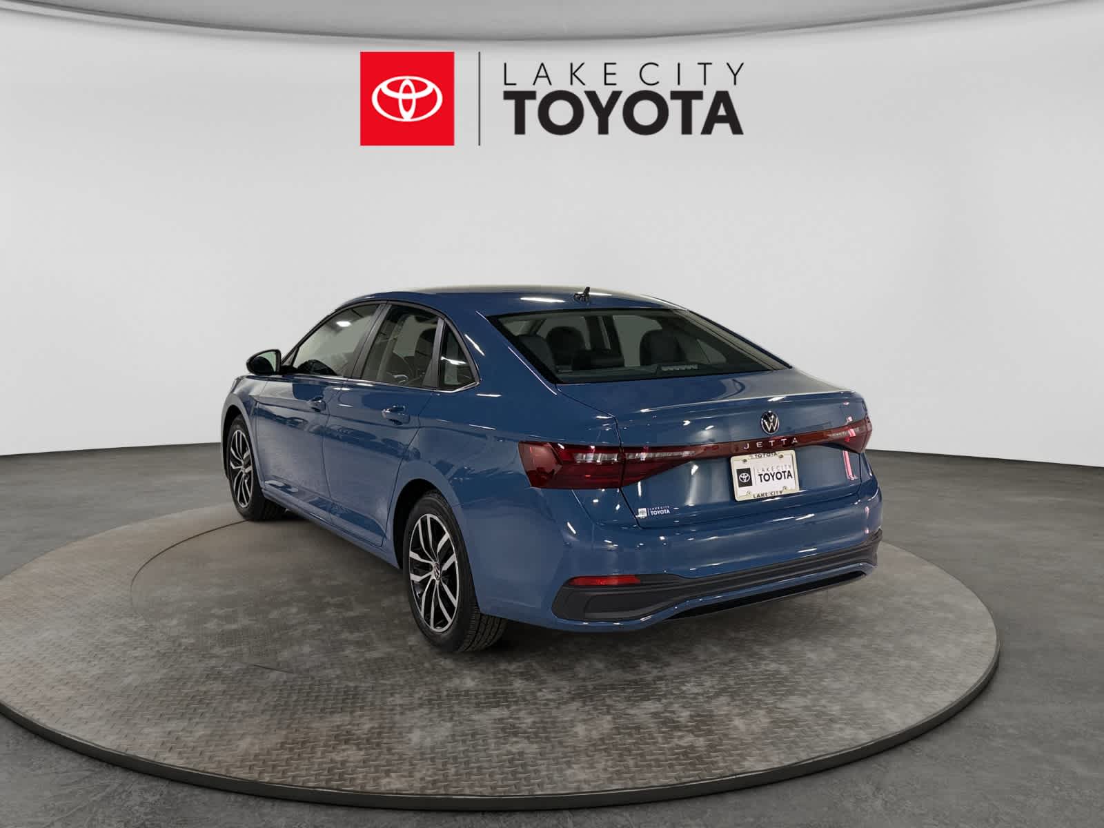 Used 2025 Volkswagen Jetta Sedan