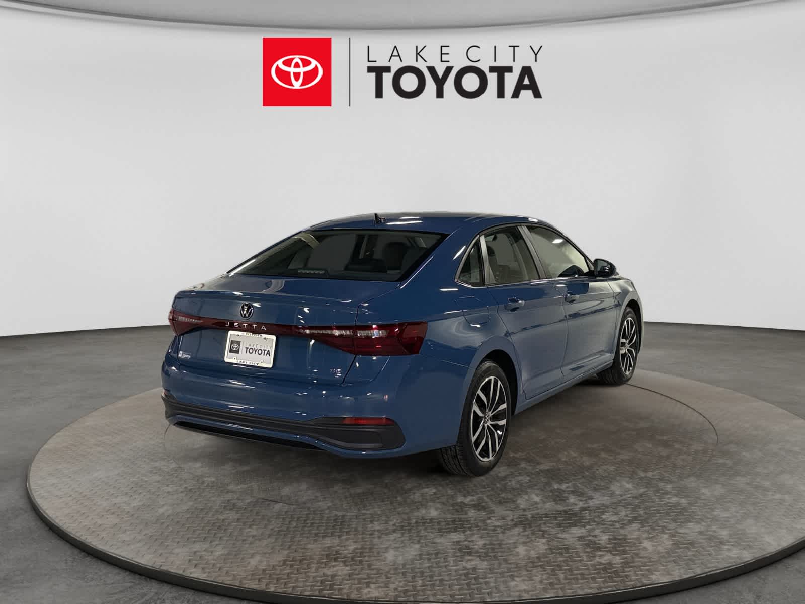 Used 2025 Volkswagen Jetta Sedan