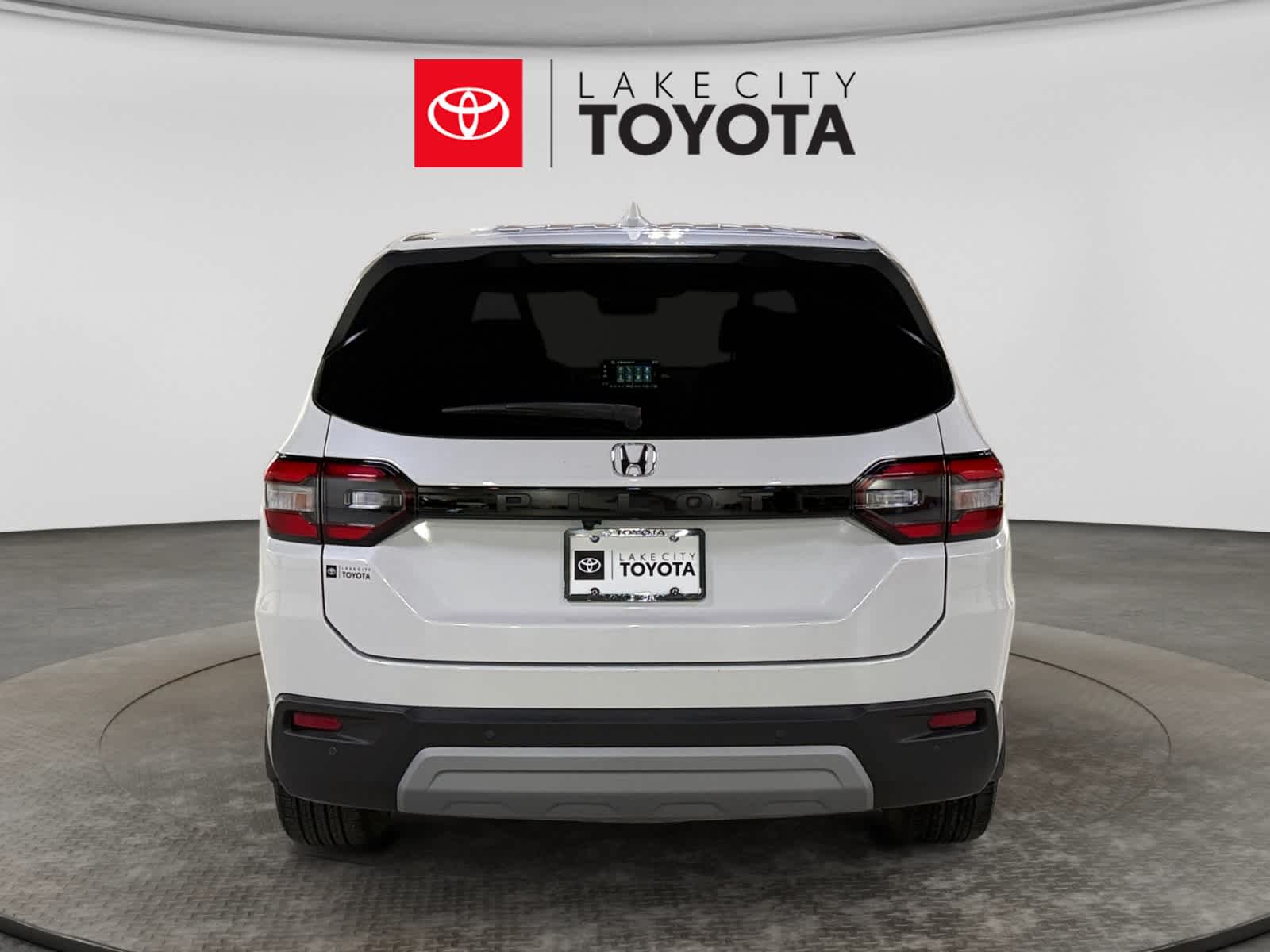 Used 2024 Honda Pilot SUV