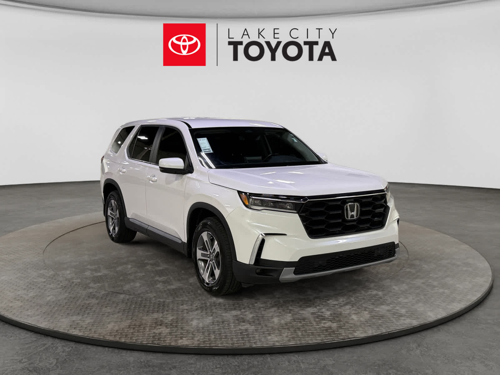 Used 2024 Honda Pilot SUV