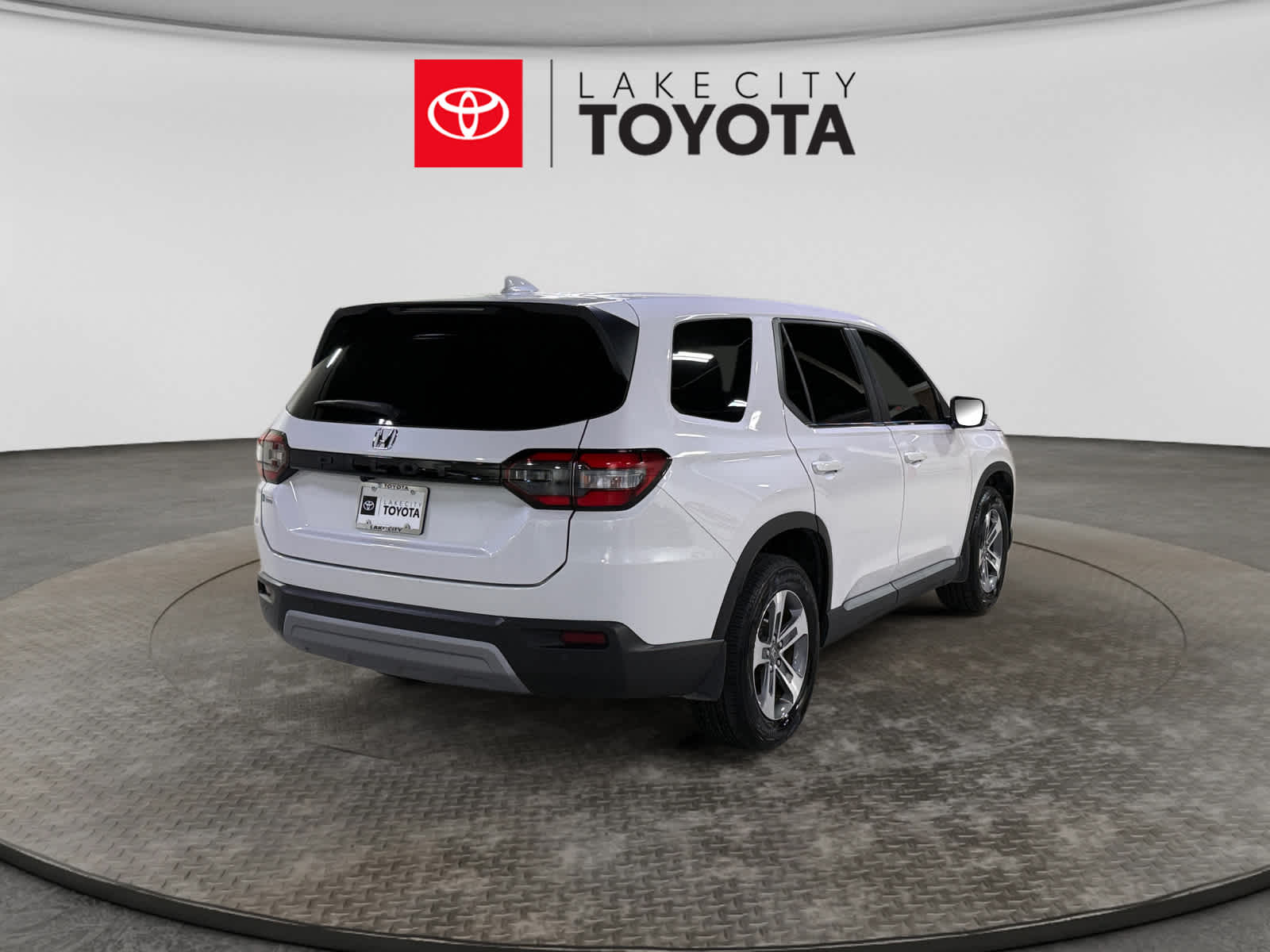 Used 2024 Honda Pilot SUV