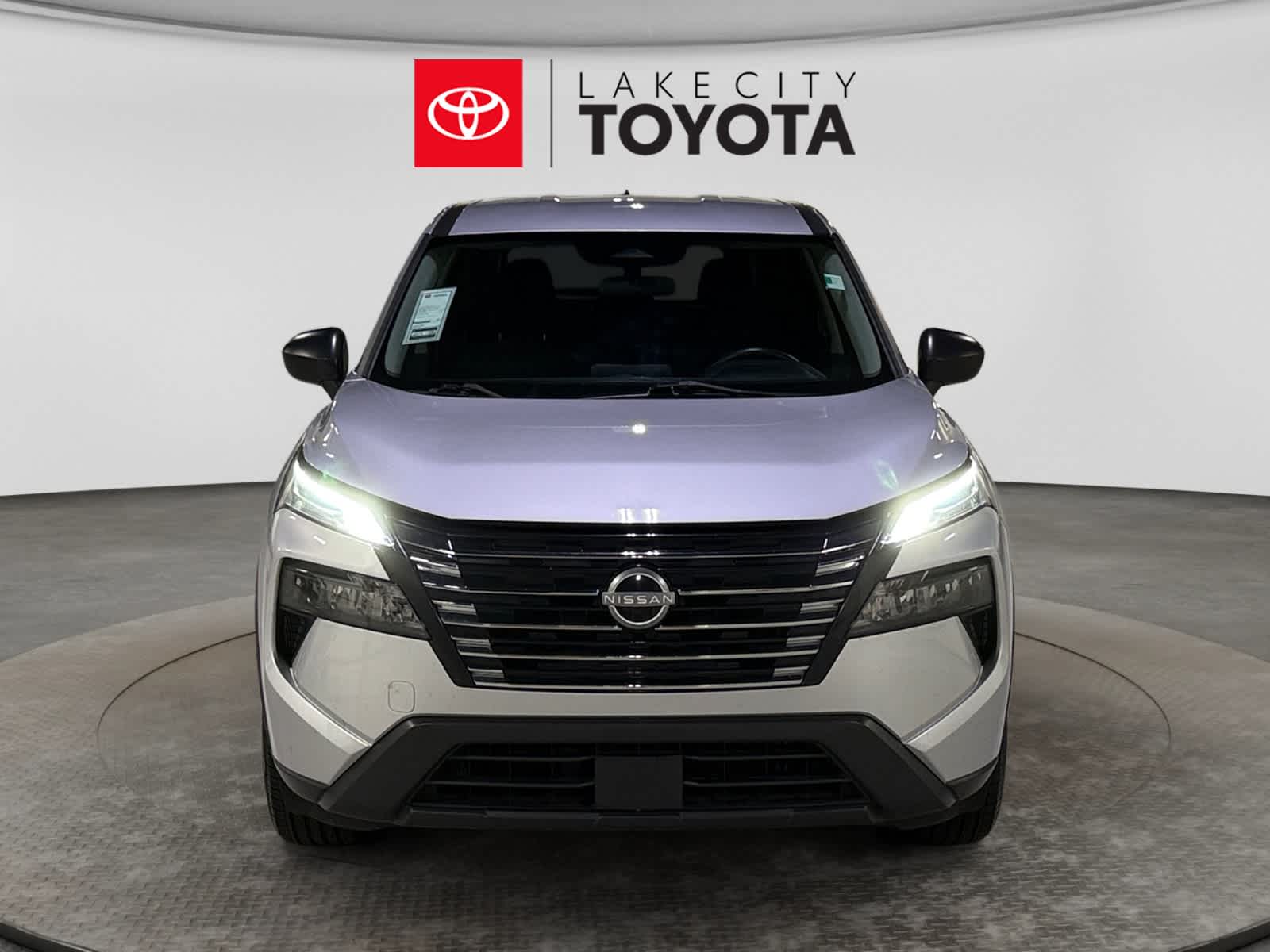 Used 2024 Nissan Rogue SUV