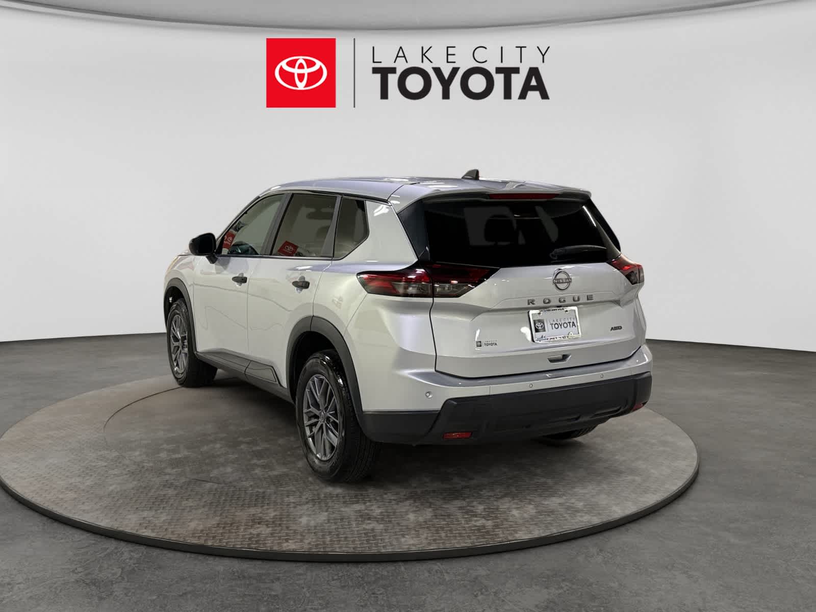 Used 2024 Nissan Rogue SUV