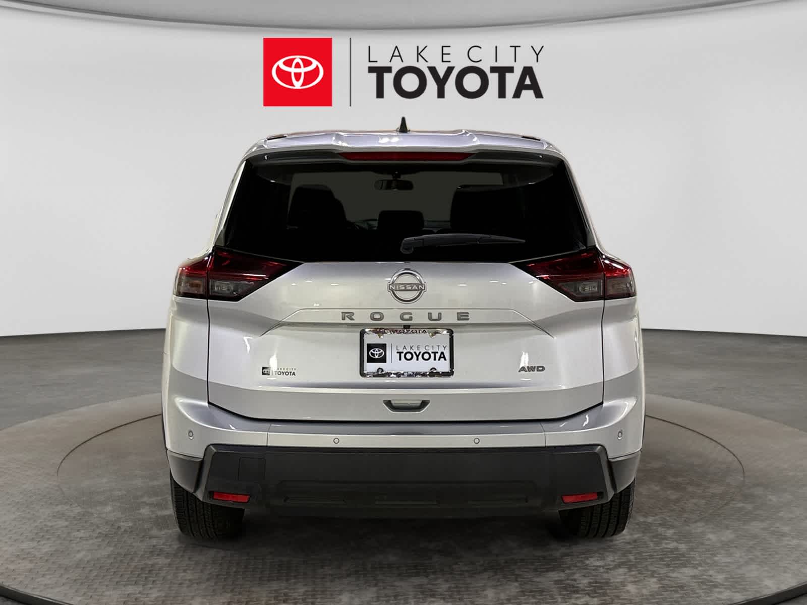 Used 2024 Nissan Rogue SUV