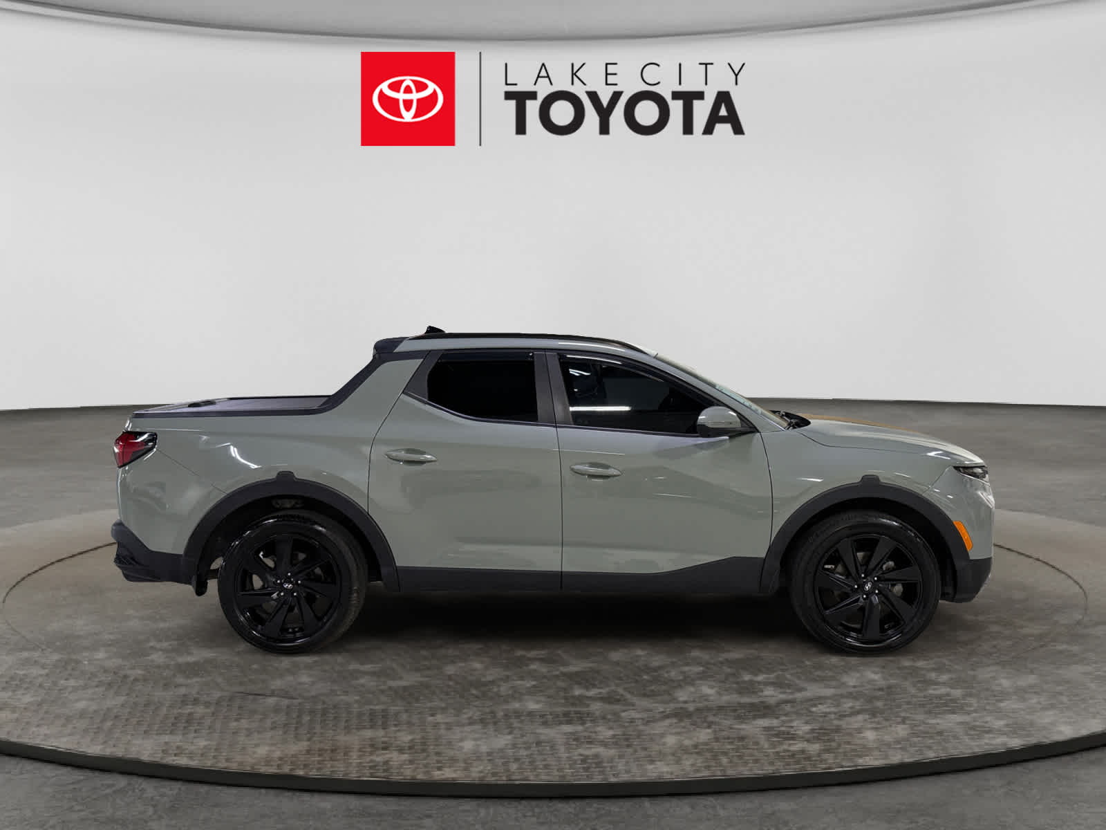 Used 2022 Hyundai Santa Cruz Truck