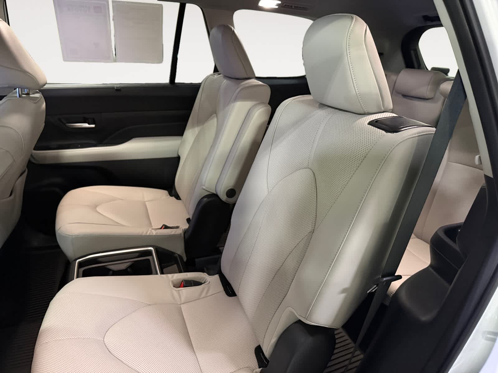 Used 2025 Toyota Grand Highlander SUV