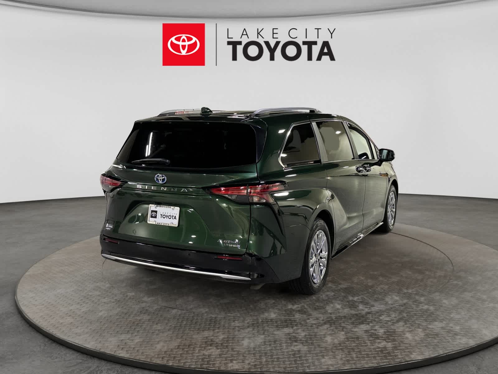 Used 2023 Toyota Sienna Van
