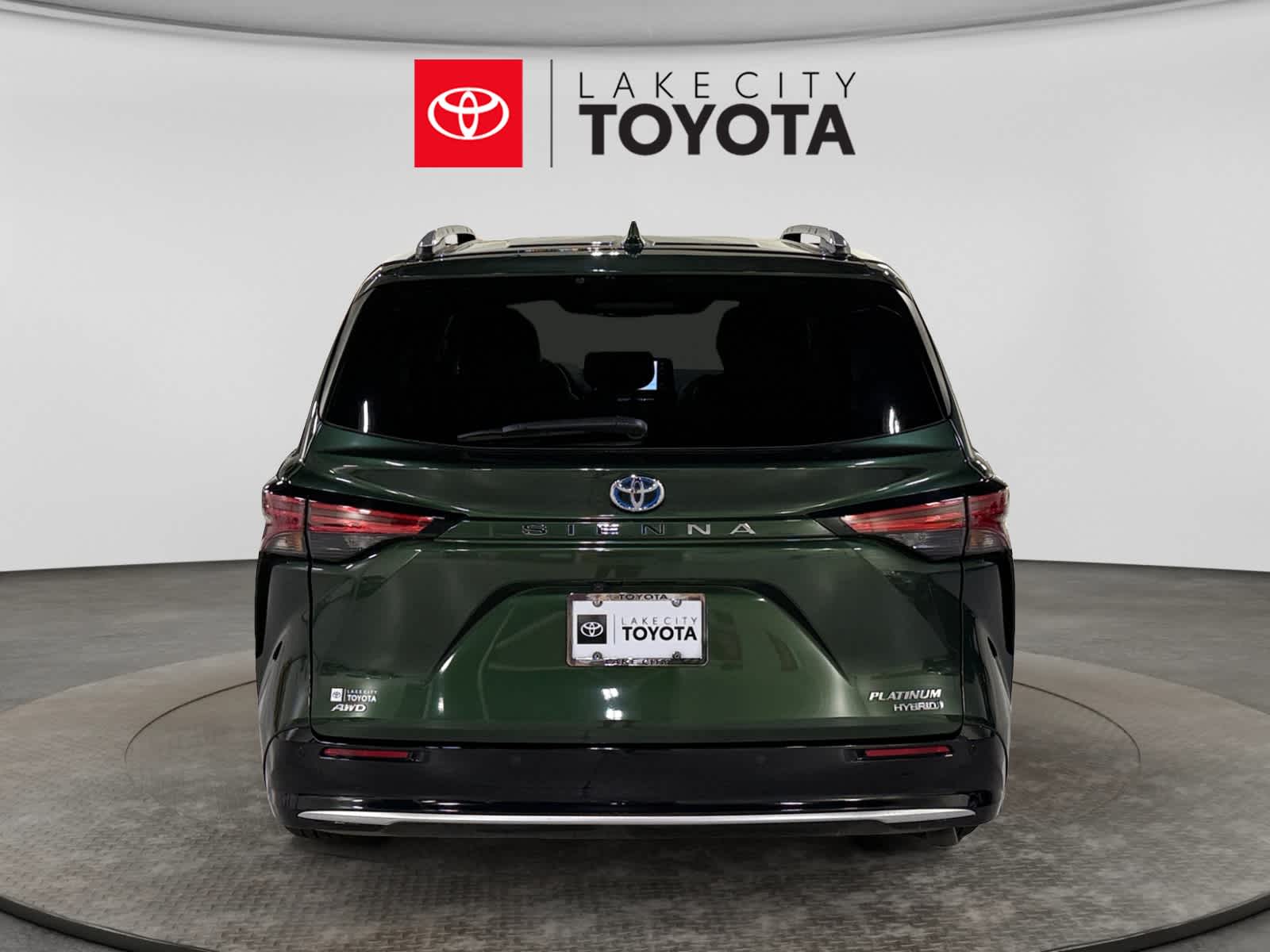 Used 2023 Toyota Sienna Van