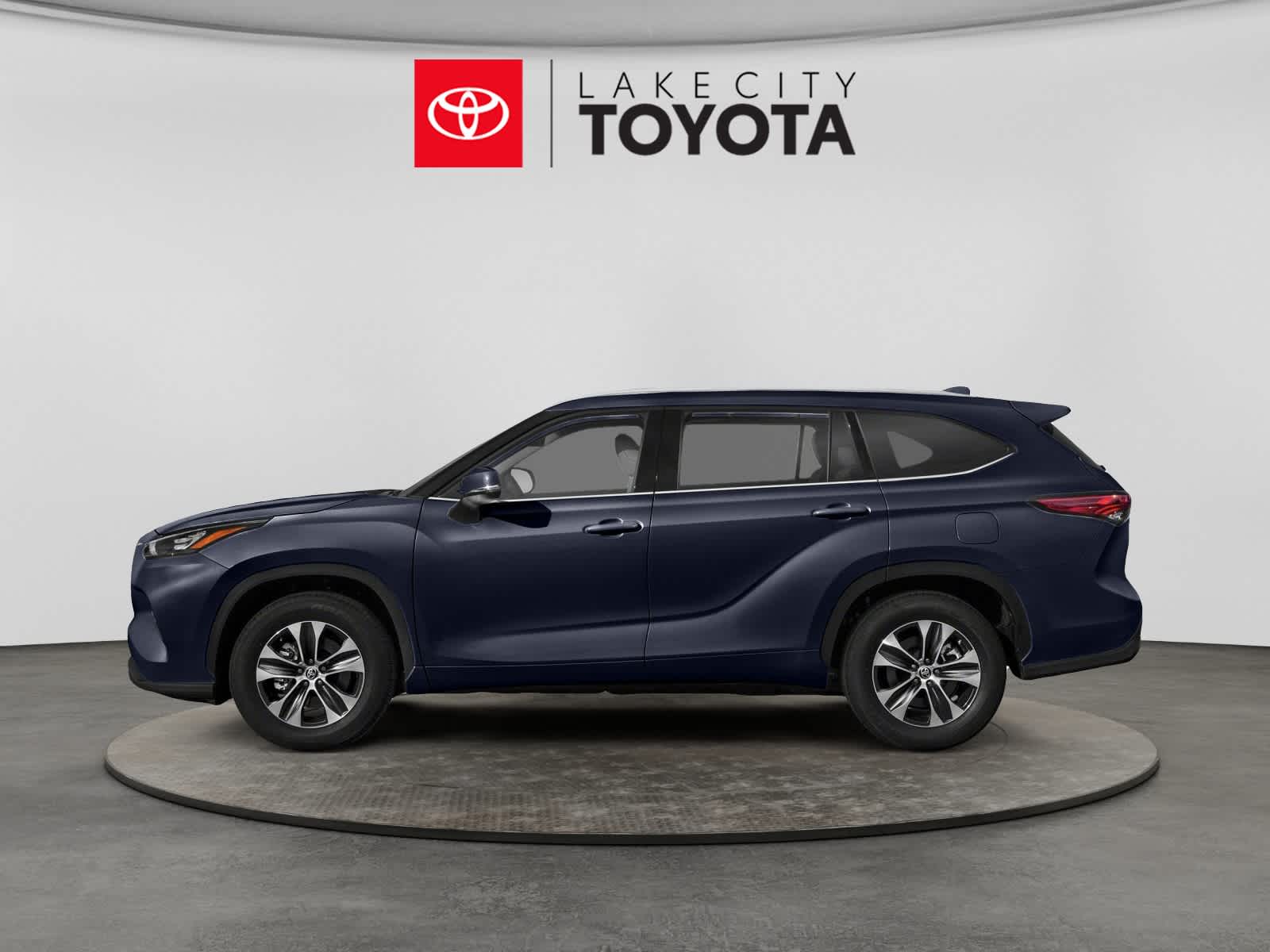 Used 2021 Toyota Highlander SUV