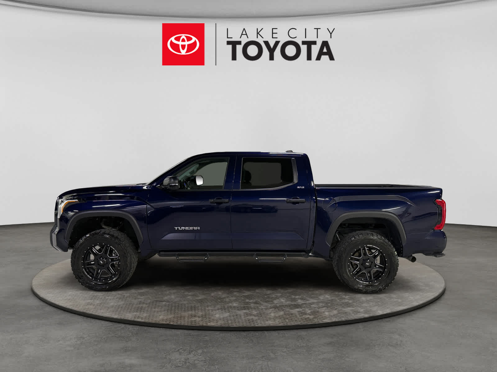 View vehicle photo 3