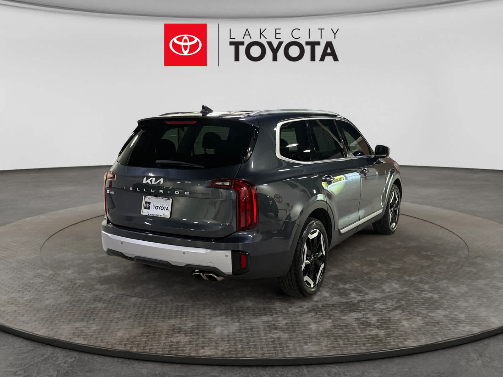 Used 2024 Kia Telluride SUV