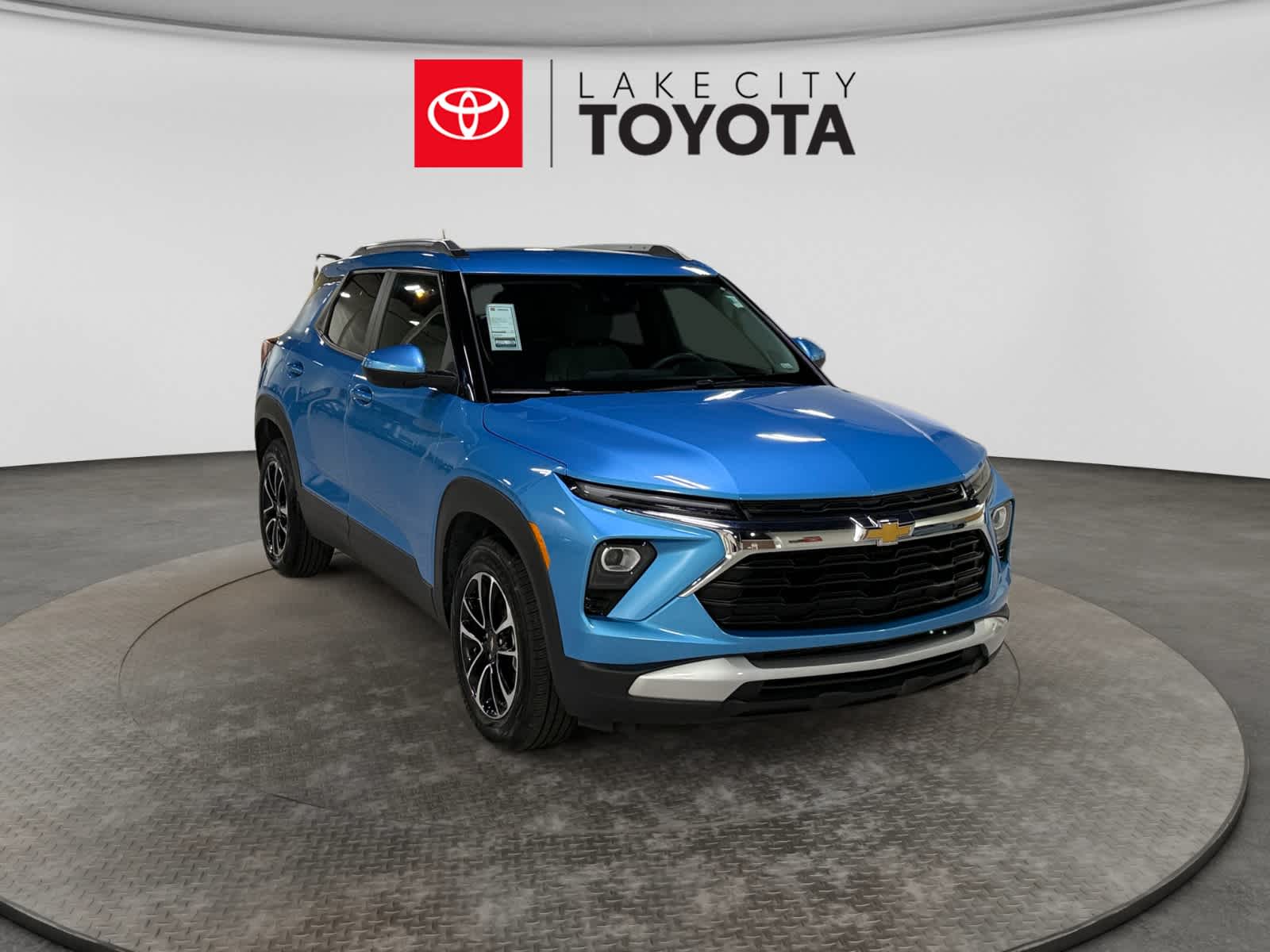 Used 2025 Chevrolet Trailblazer SUV