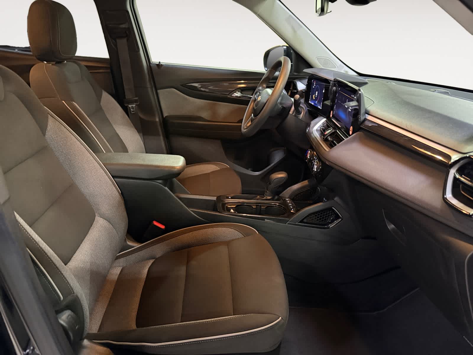 Used 2025 Chevrolet Trailblazer SUV