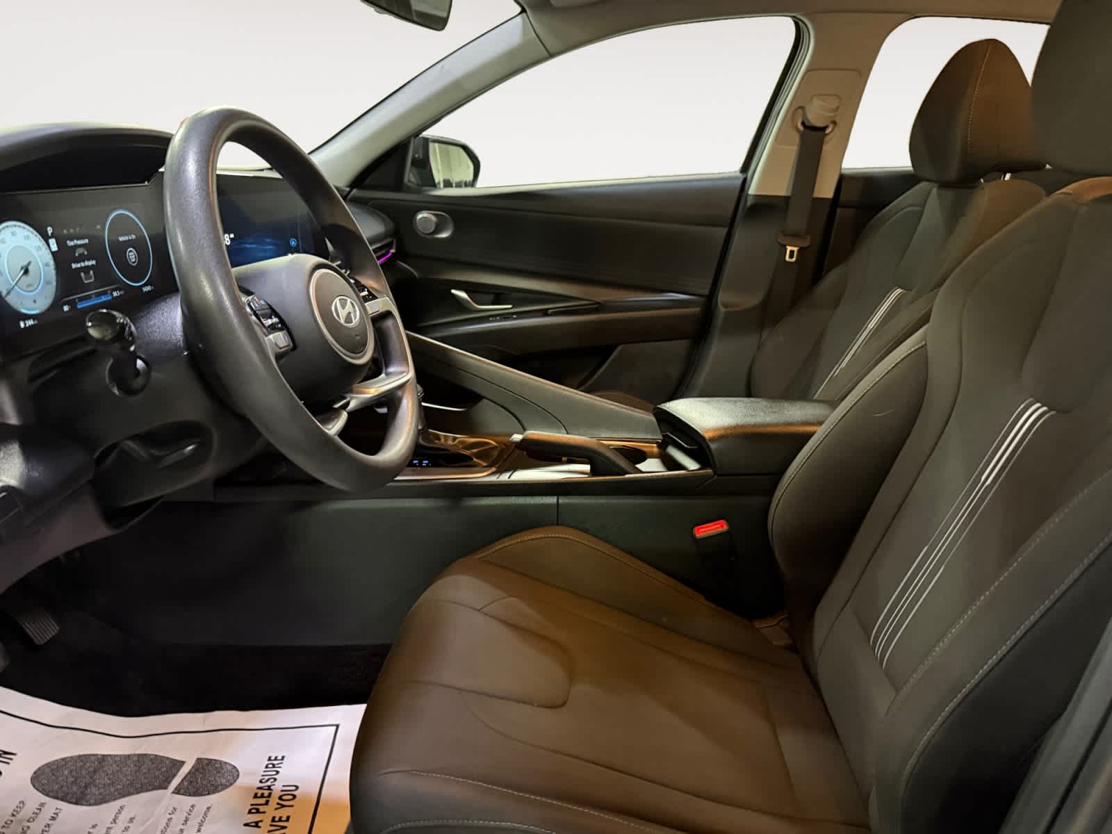 Used 2024 Hyundai Elantra Sedan