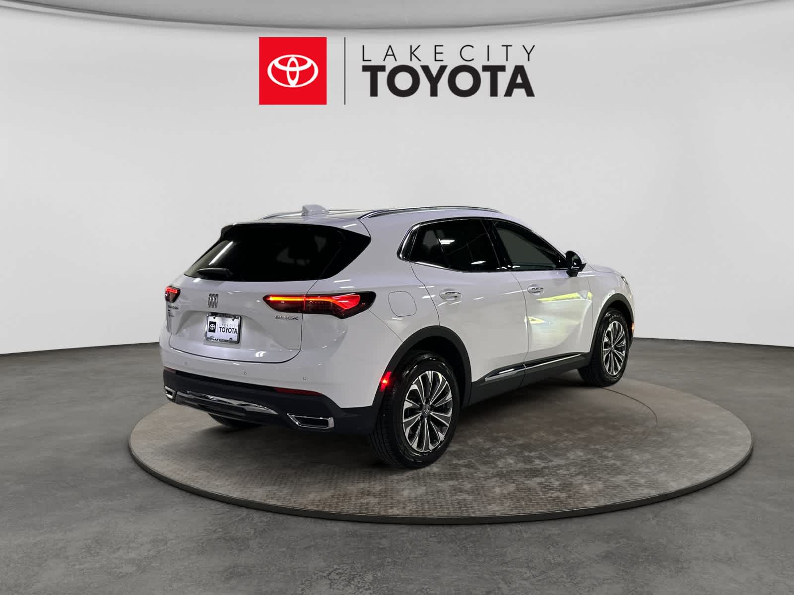 Used 2024 Buick Envision SUV