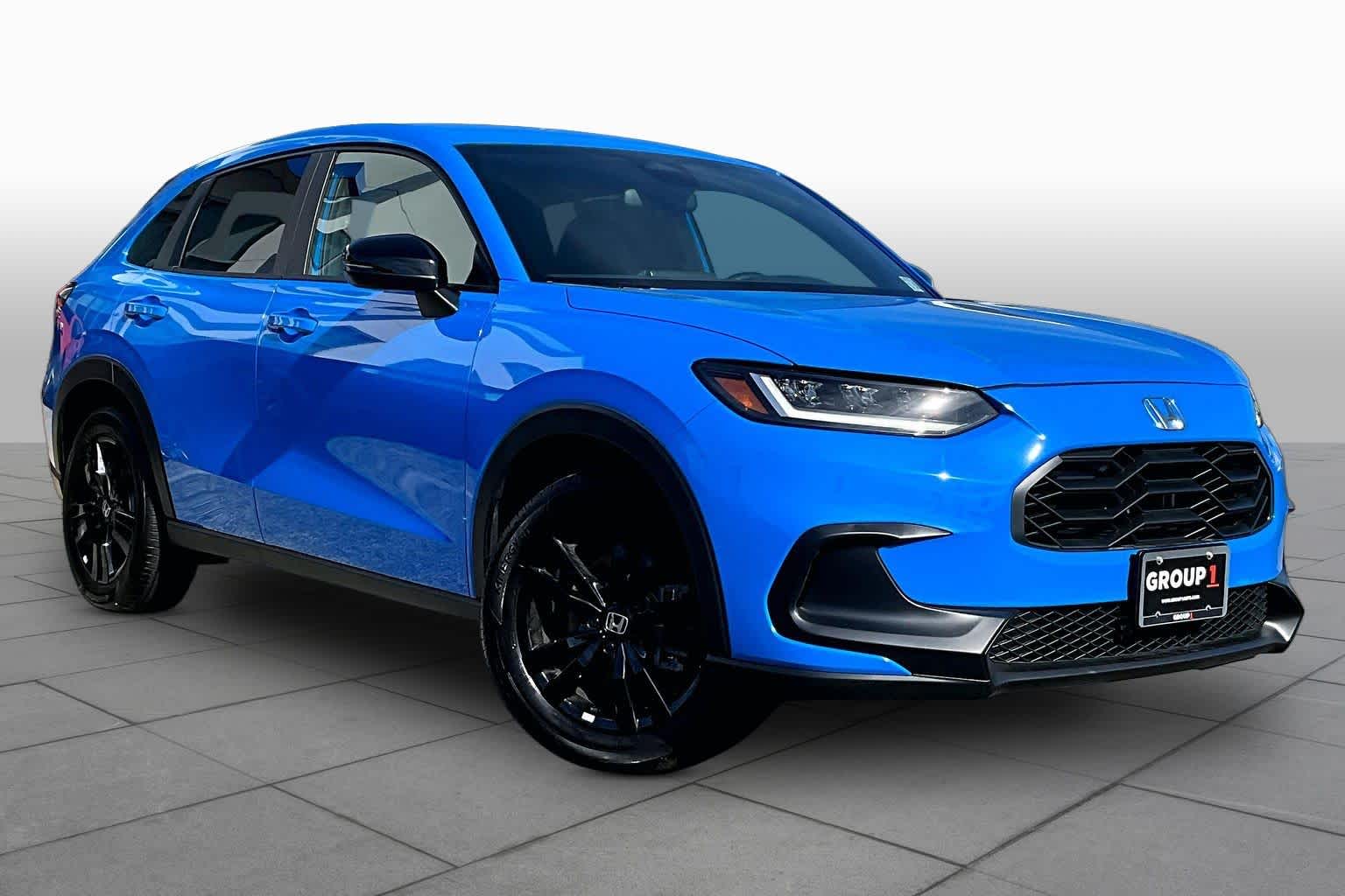 View vehicle photo 5