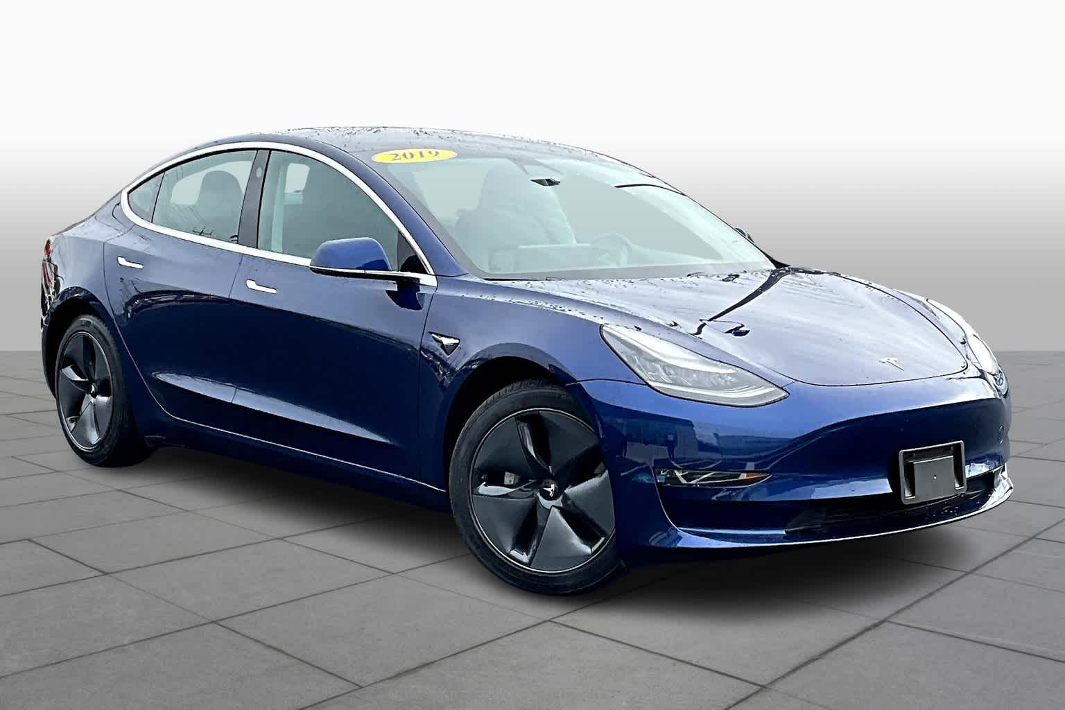 Used 2019 Tesla Model 3 Base with VIN 5YJ3E1EB6KF433048 for sale in Houston, TX