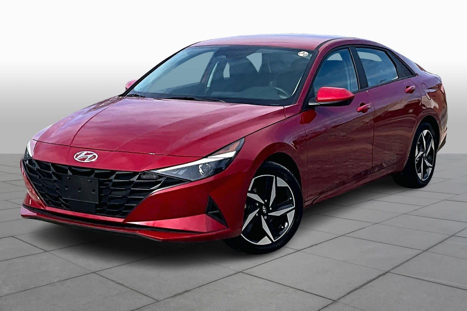 2023 Hyundai Elantra SEL FWD
