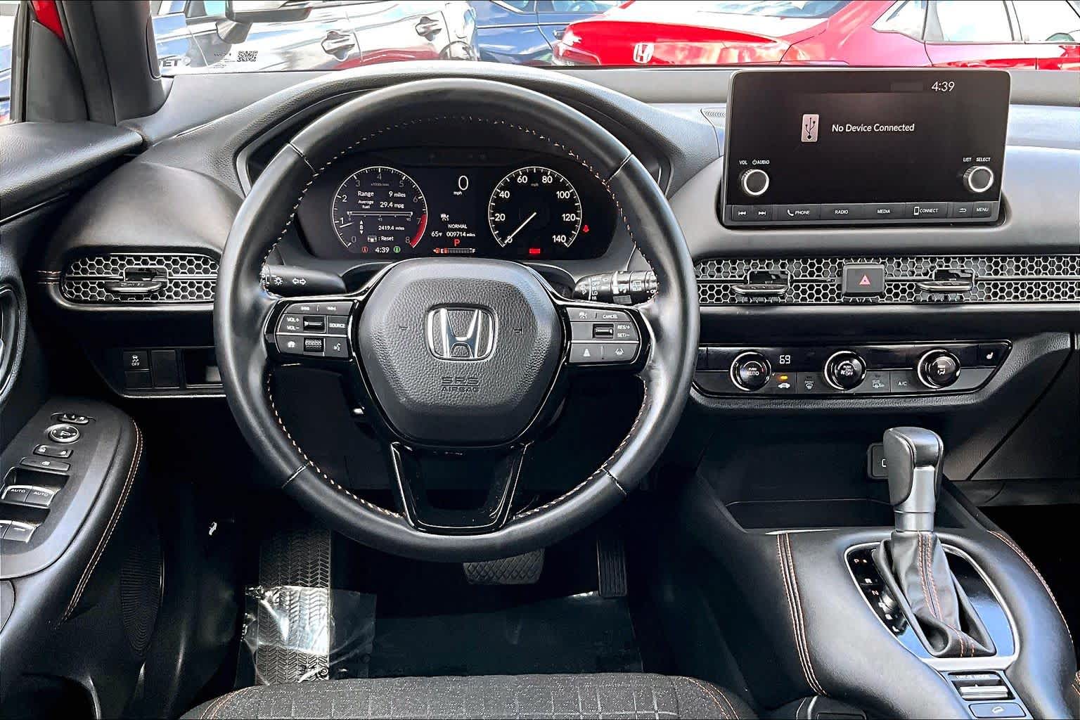 View vehicle photo 6