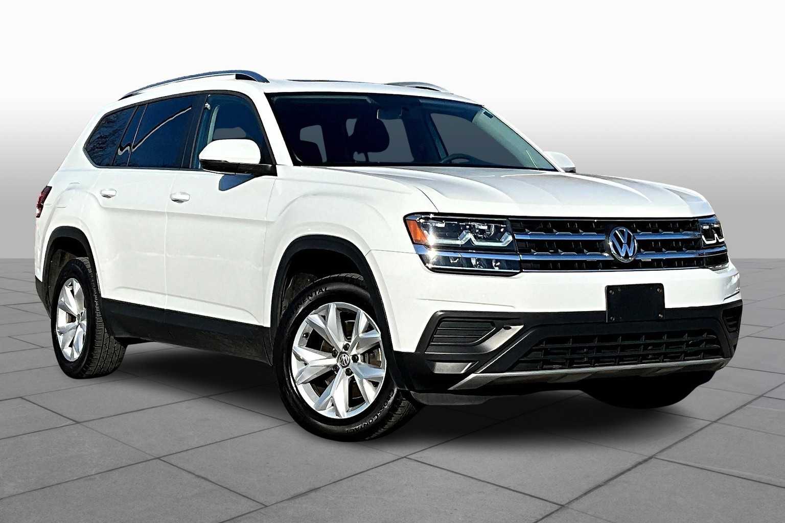 Used 2018 Volkswagen Atlas Launch Edition with VIN 1V2BR2CA1JC500973 for sale in Houston, TX