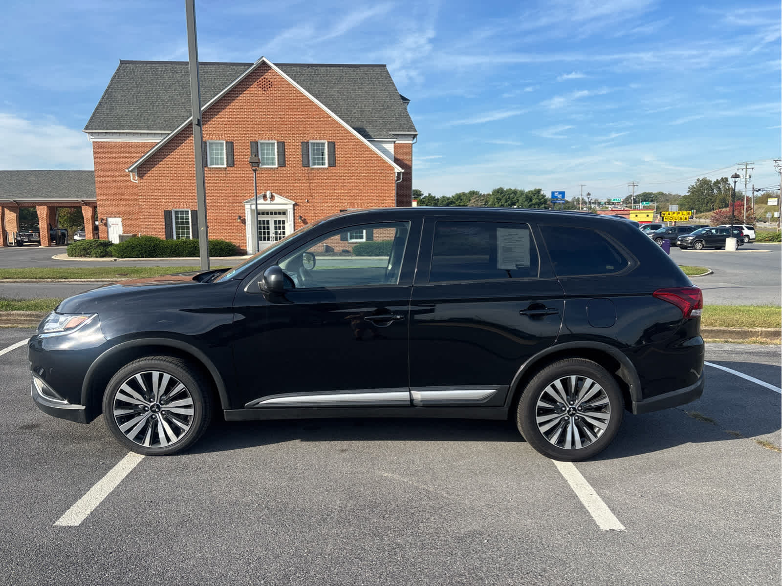 2020 Mitsubishi Outlander ES FWD