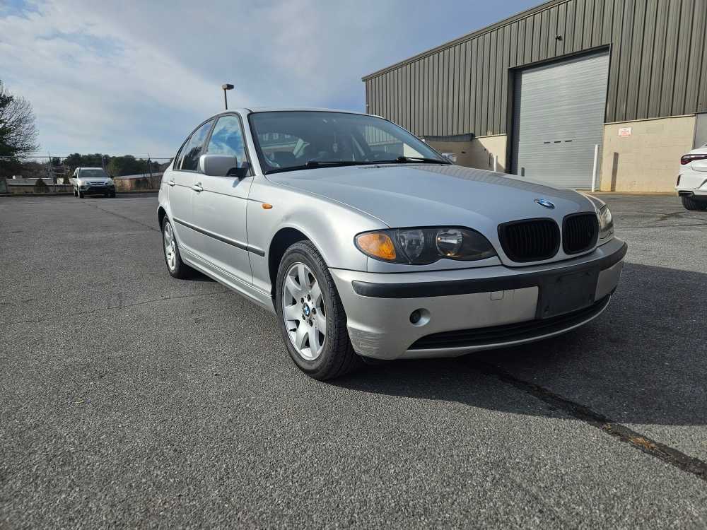 2002 BMW 3 Series 325xi Sedan AWD