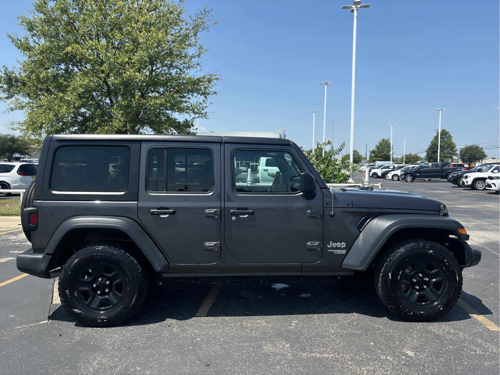 2018 Jeep Wrangler Unlimited Sport 2