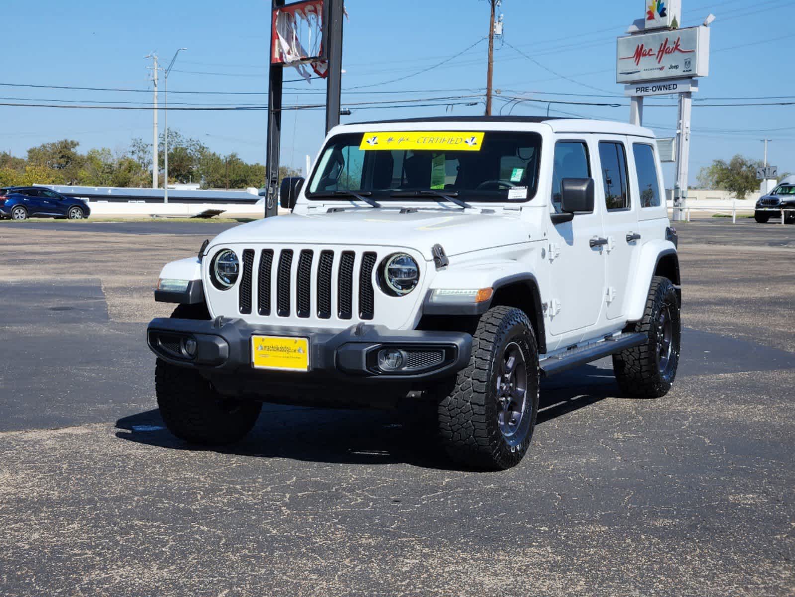 2020 Jeep Wrangler Unlimited Sahara Altitude 3