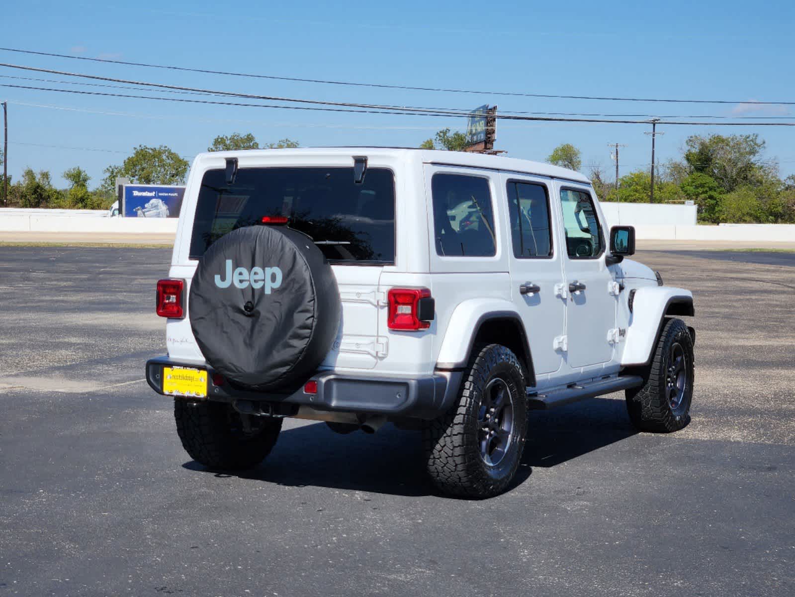 2020 Jeep Wrangler Unlimited Sahara Altitude 5