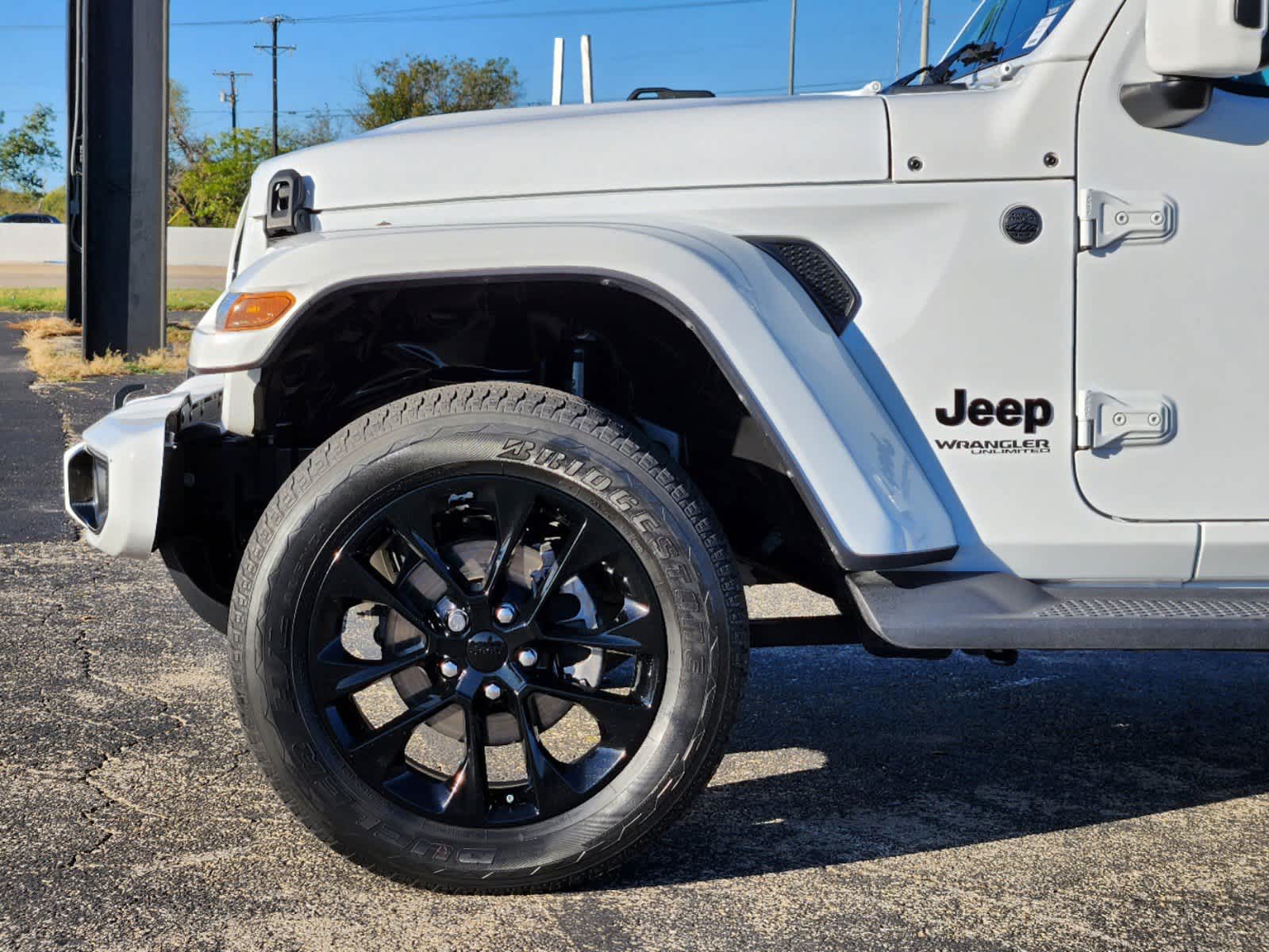 2021 Jeep Wrangler Unlimited Sahara High Altitude 9