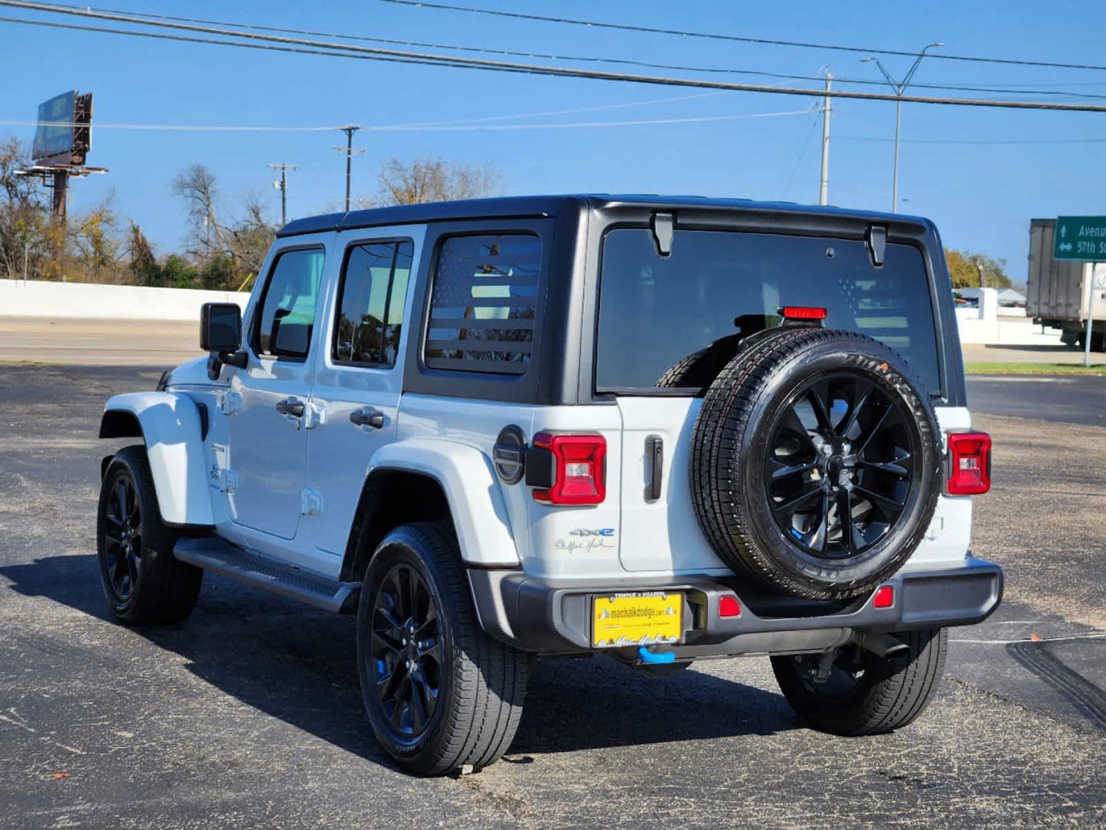 2023 Jeep Wrangler 4xe Sahara 7