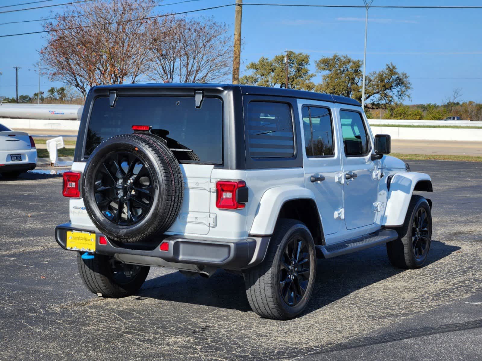 2023 Jeep Wrangler 4xe Sahara 5