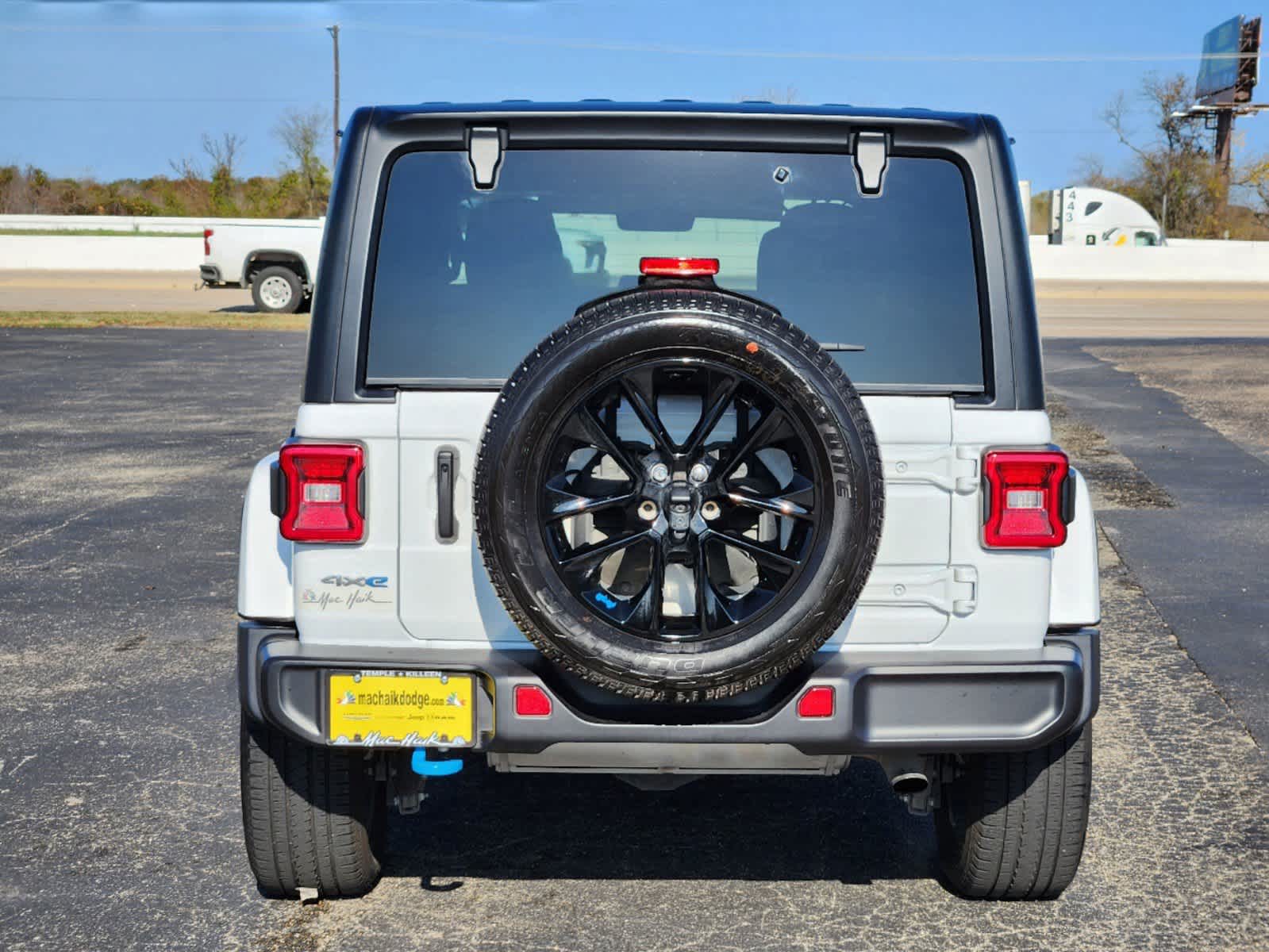 2023 Jeep Wrangler 4xe Sahara 6