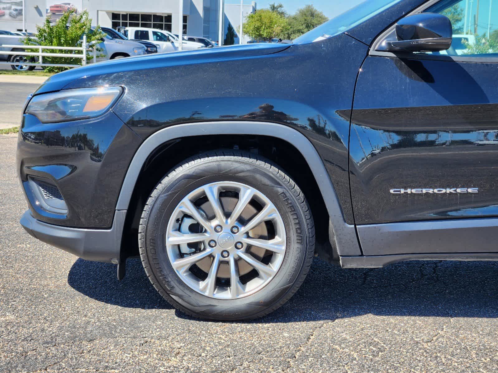 2022 Jeep Cherokee Latitude Lux 7