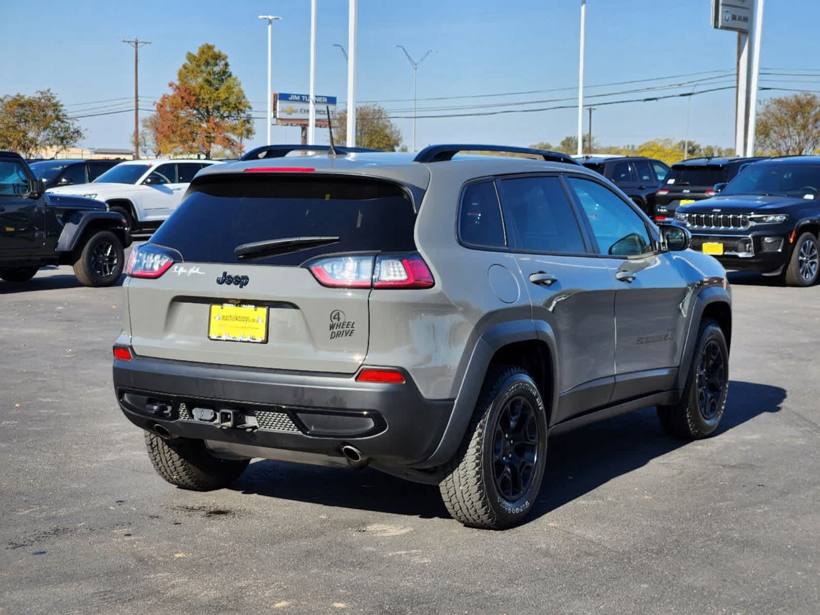 2022 Jeep Cherokee X 6