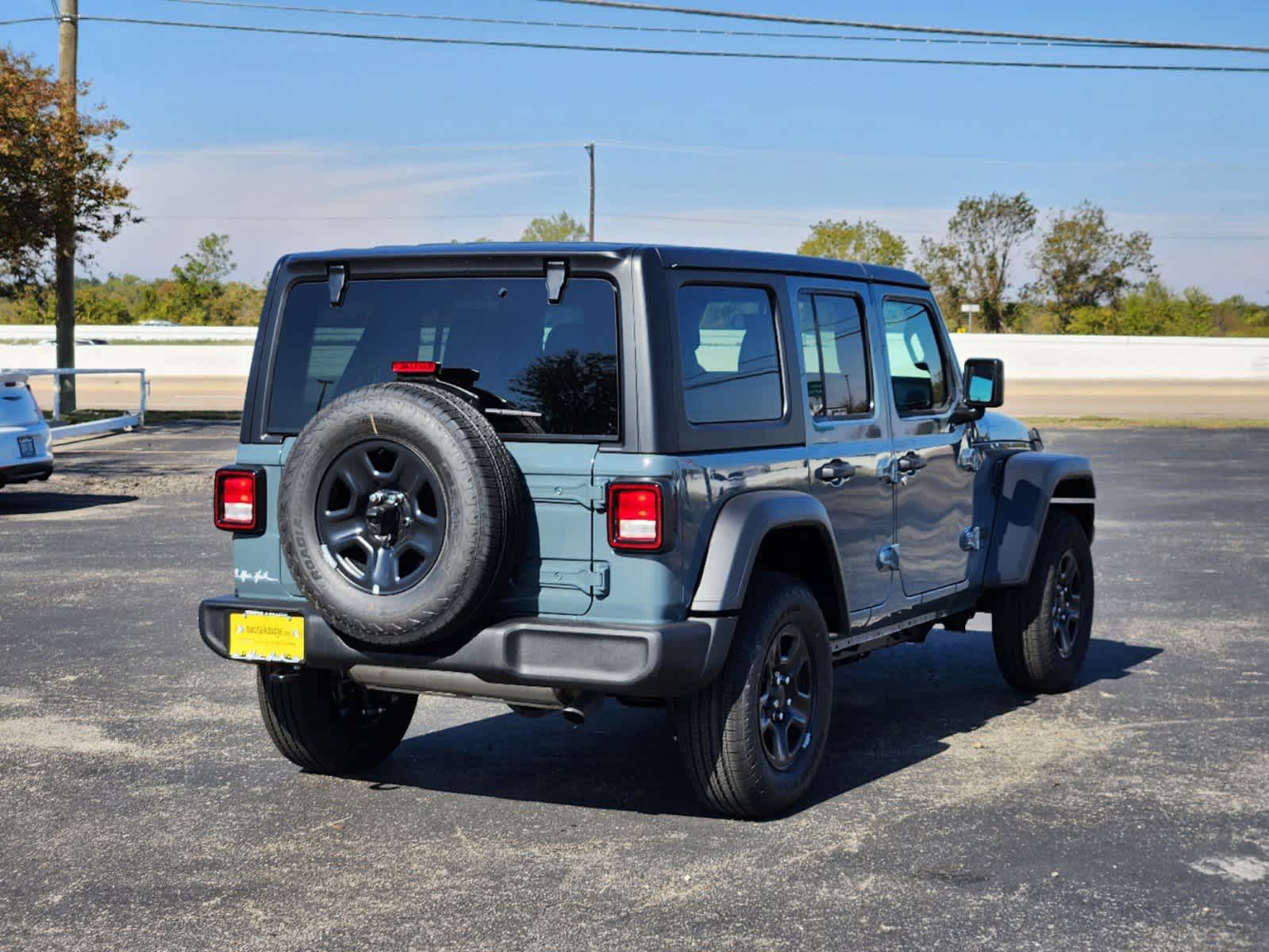 2025 Jeep Wrangler Sport 3