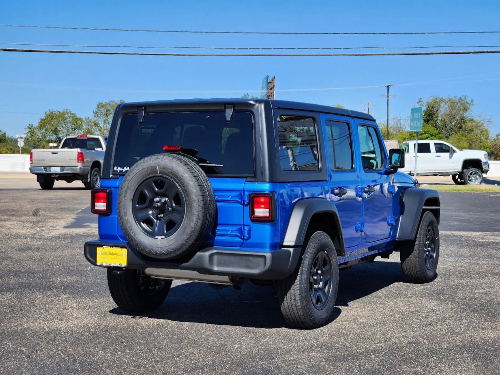 2025 Jeep Wrangler Sport 3