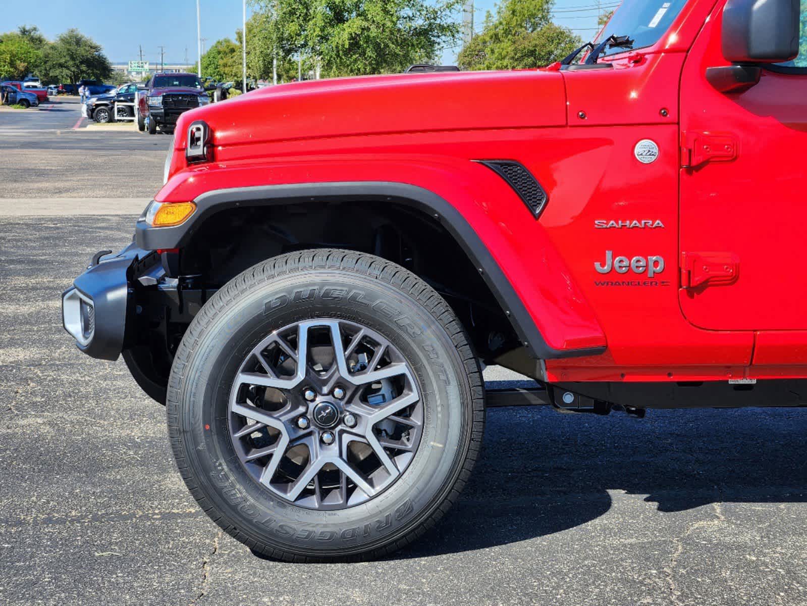 2024 Jeep Wrangler Sahara 6