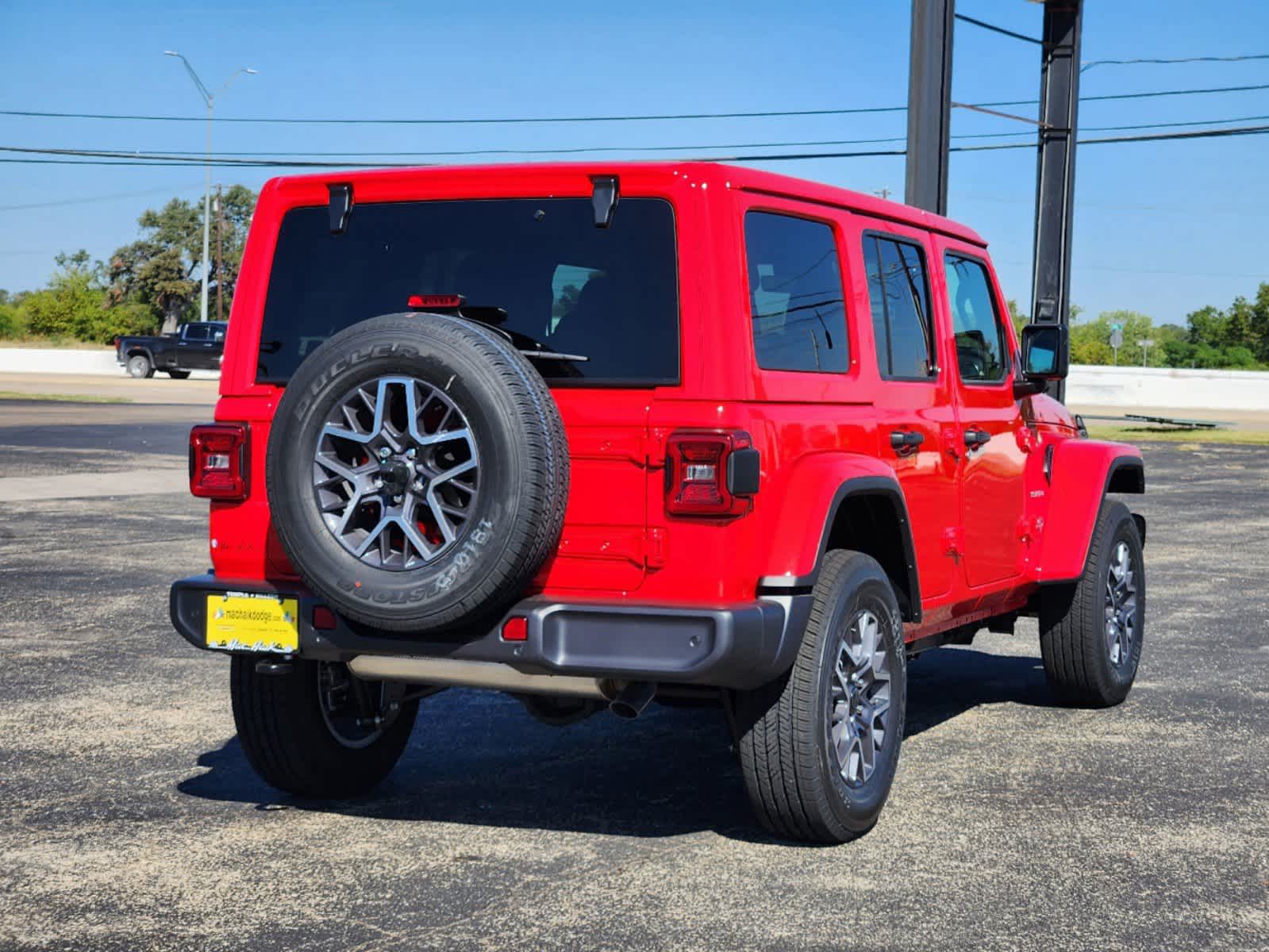 2024 Jeep Wrangler Sahara 3