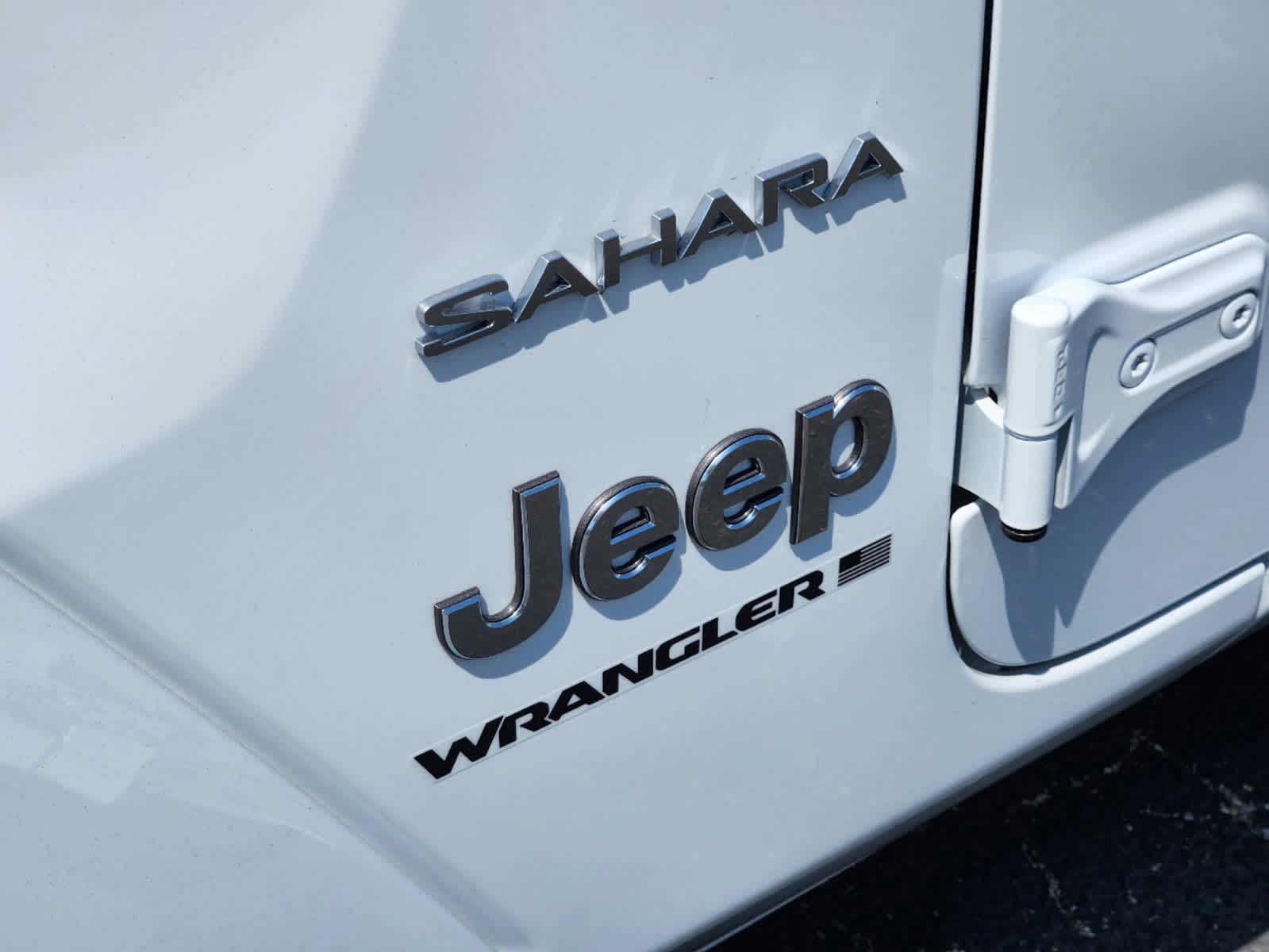 2024 Jeep Wrangler Sahara 9