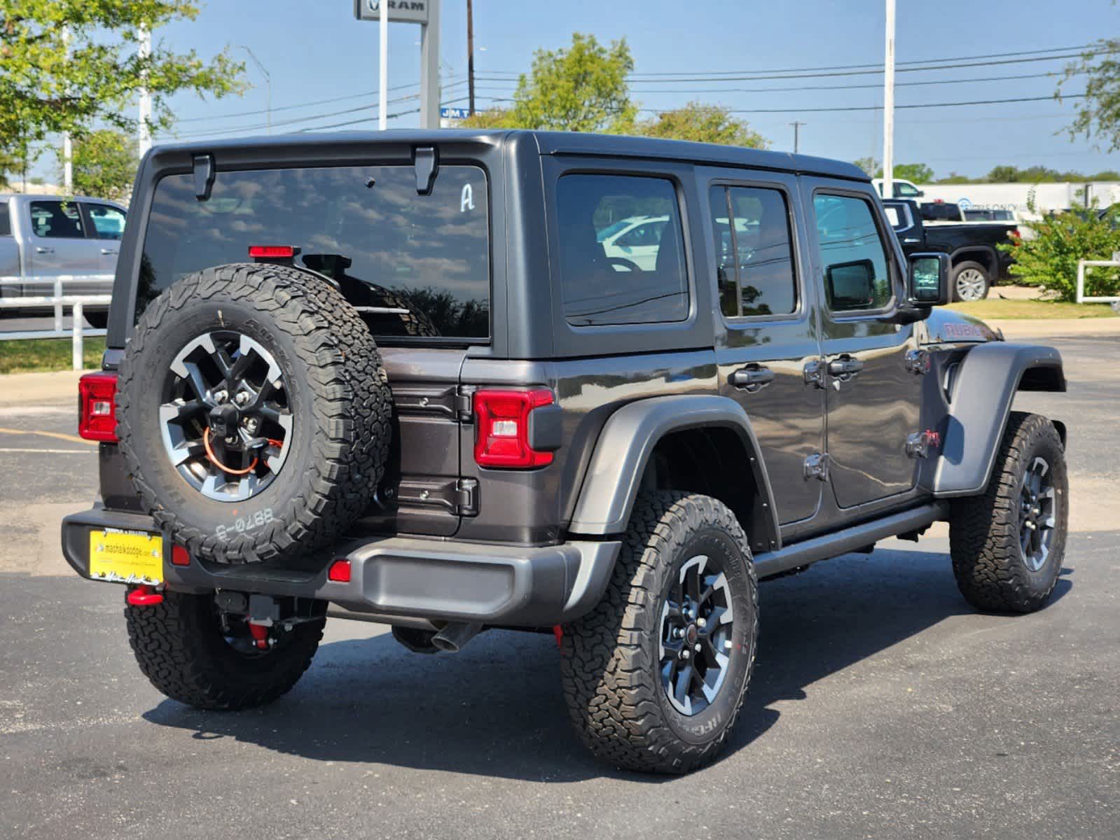 2024 Jeep Wrangler Rubicon 4