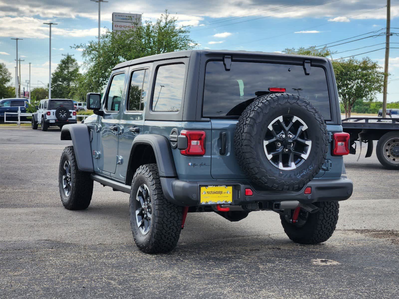 2024 Jeep Wrangler Rubicon 4