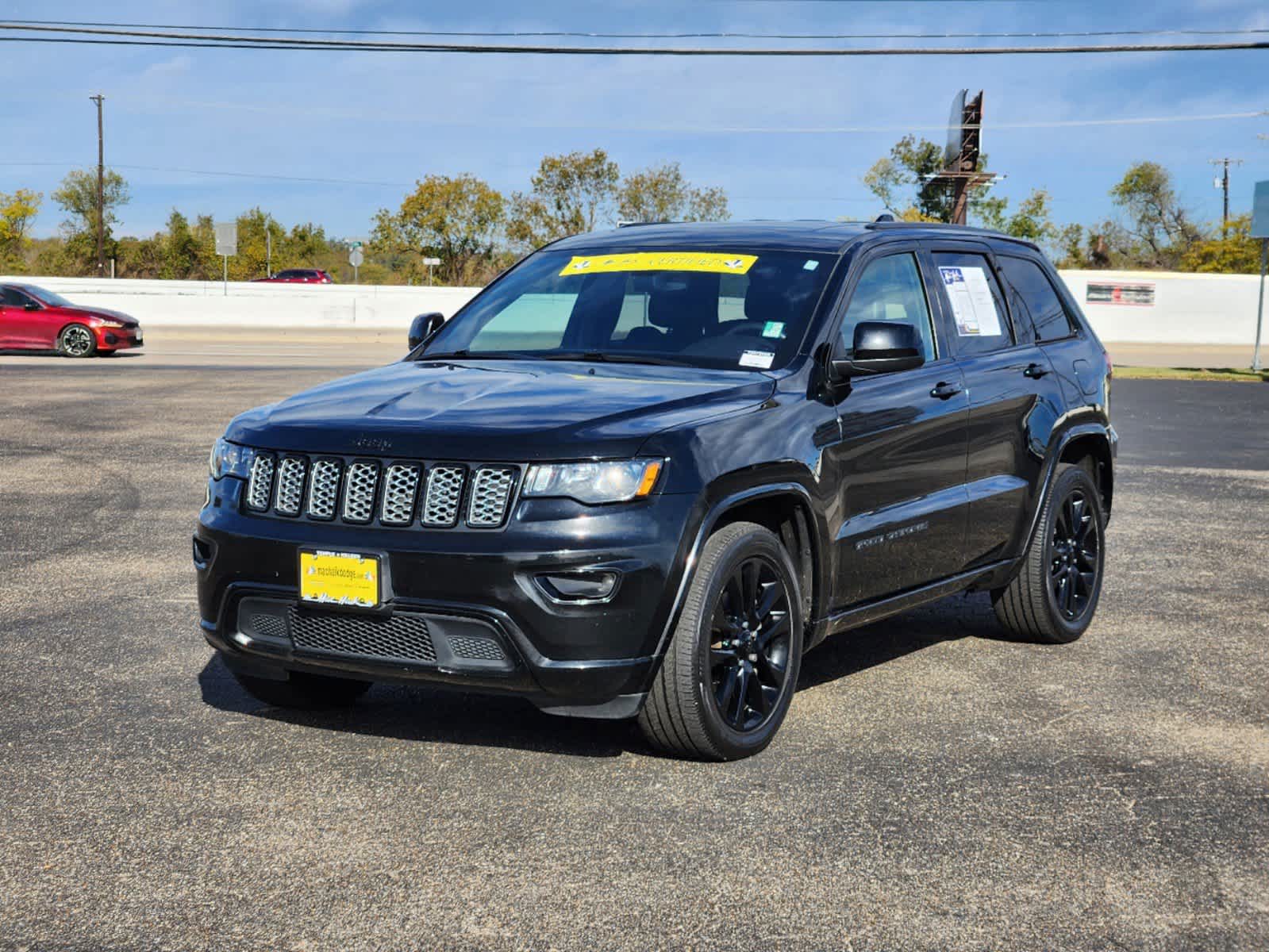 2018 Jeep Grand Cherokee Altitude 3