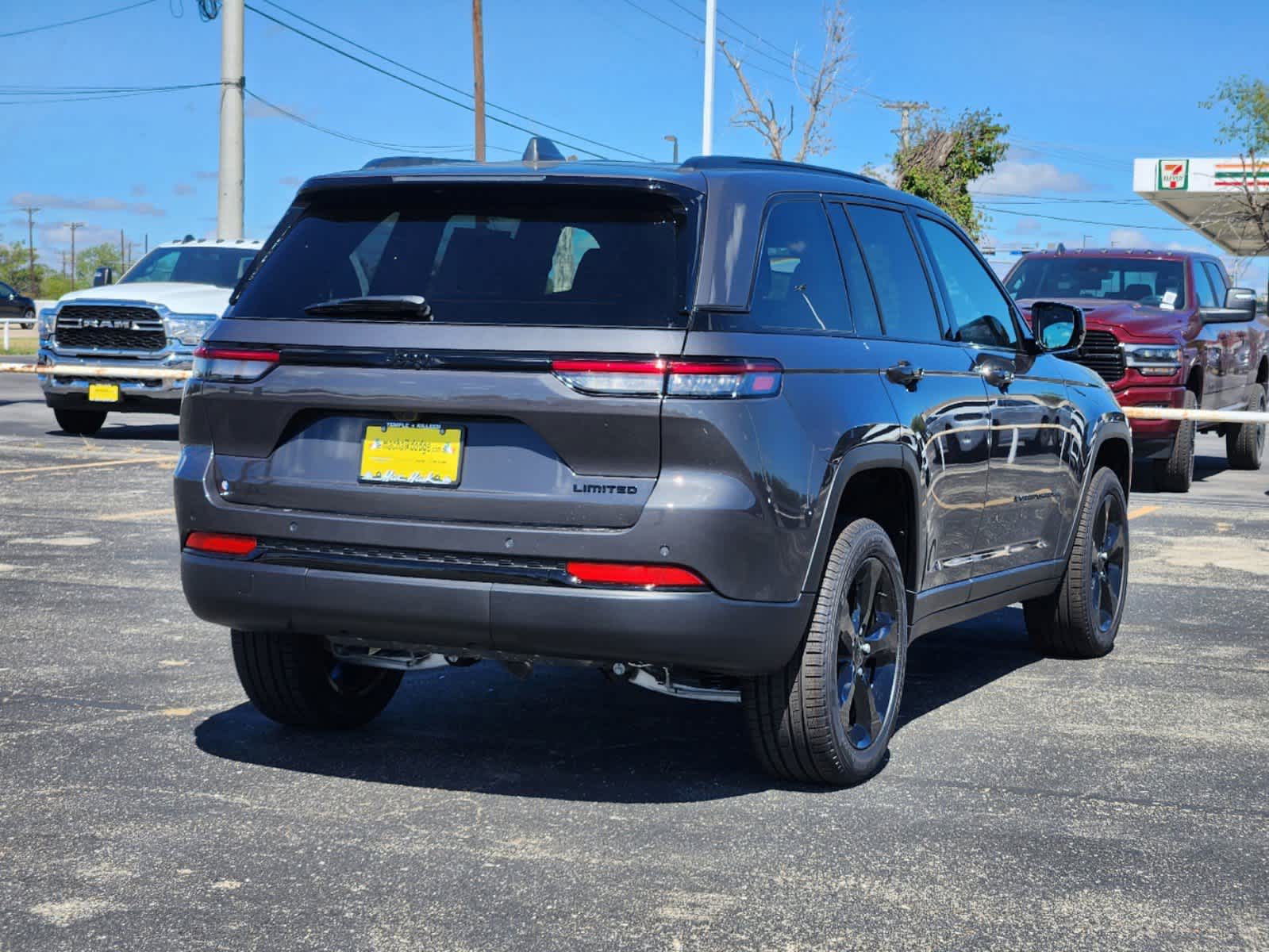 2024 Jeep Grand Cherokee Limited 3