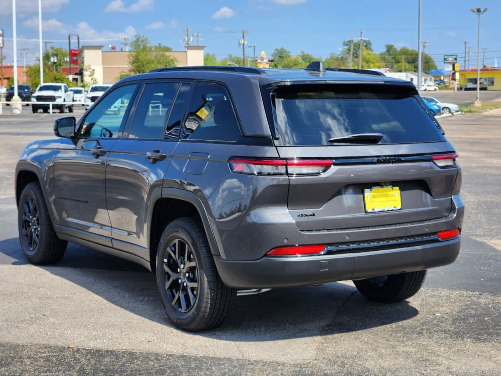 2024 Jeep Grand Cherokee Altitude X 3