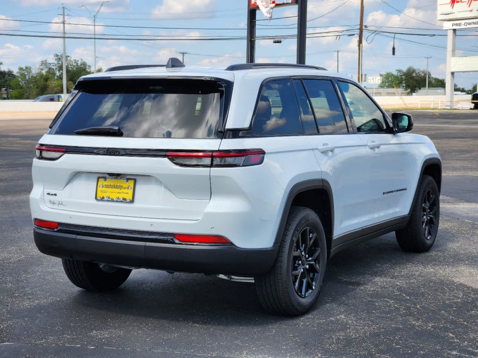 2024 Jeep Grand Cherokee Altitude X 4