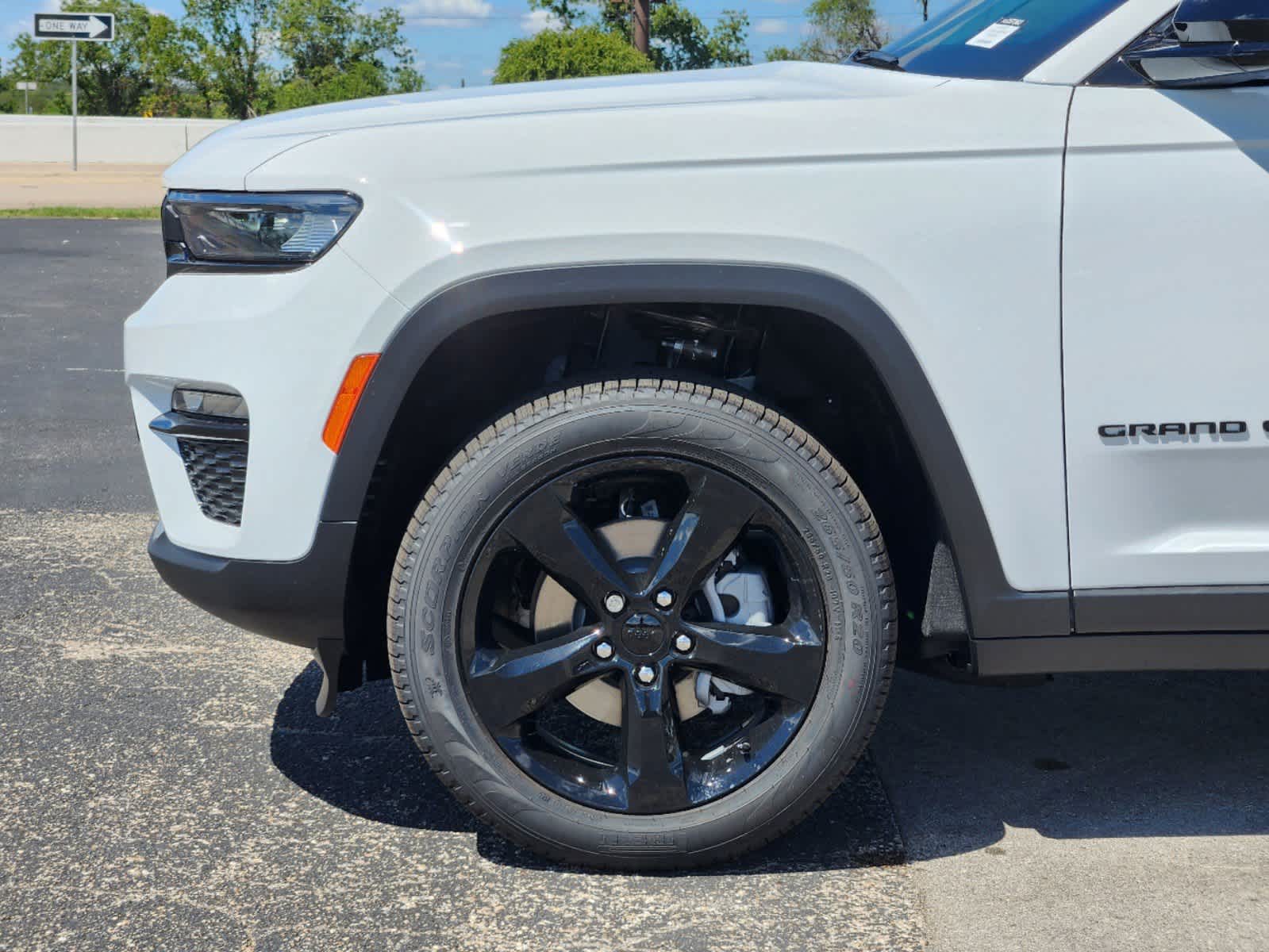 2024 Jeep Grand Cherokee Limited 6